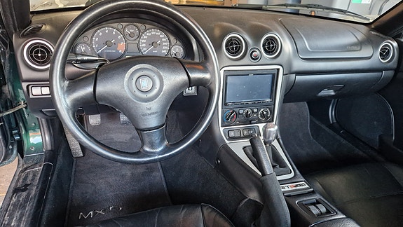 Mazda MX-5 14 of 30