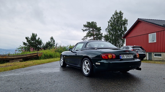 Mazda MX-5 24 of 30