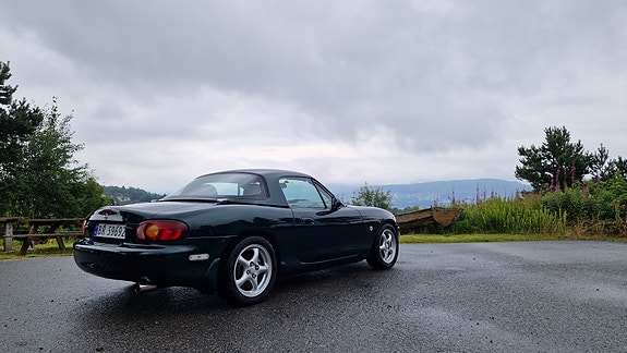 Mazda MX-5 4 of 30