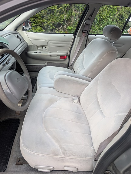 Ford Crown Victoria 15 of 25