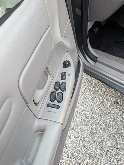 Ford Crown Victoria 19 of 25