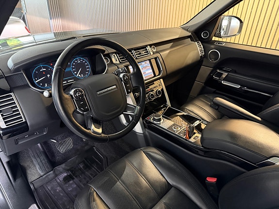 Land Rover Range Rover 10 of 30