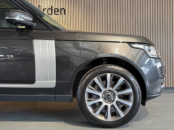 Land Rover Range Rover 4 of 30