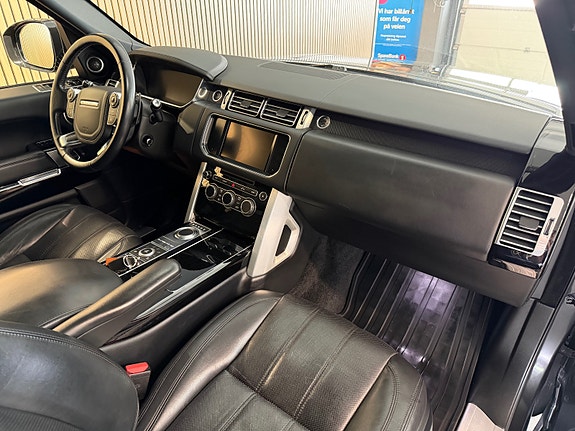 Land Rover Range Rover 14 of 30