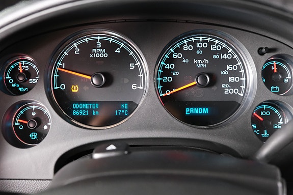 Chevrolet Tahoe 11 of 30