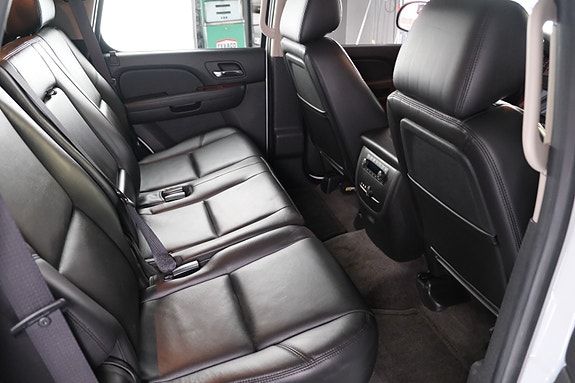 Chevrolet Tahoe 27 of 30