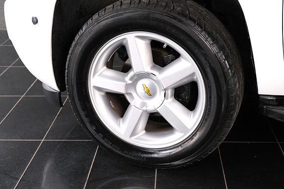 Chevrolet Tahoe 7 of 30