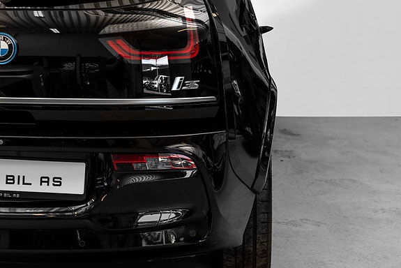 BMW i3s 8 of 25