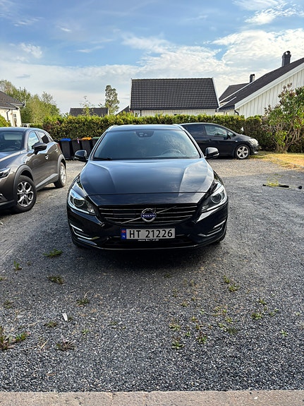 Volvo V60 4 of 10