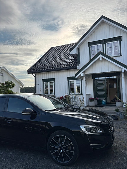 Volvo V60 3 of 10