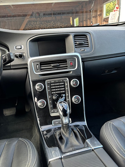 Volvo V60 7 of 10