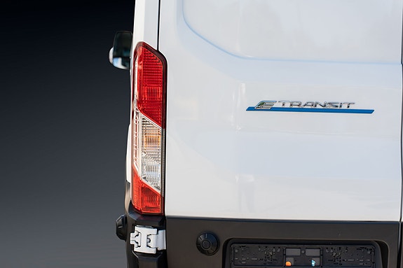 Ford Transit 8 of 27