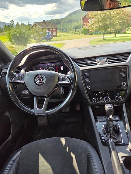Skoda Octavia 18 of 28