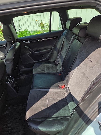 Skoda Octavia 16 of 28