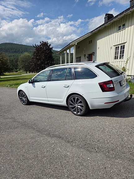 Skoda Octavia 4 of 28