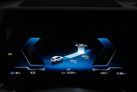 BMW iX1 18 of 26