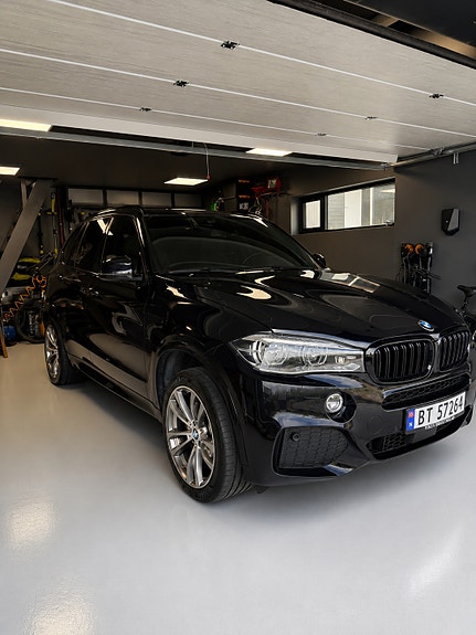 BMW X5 4 of 14