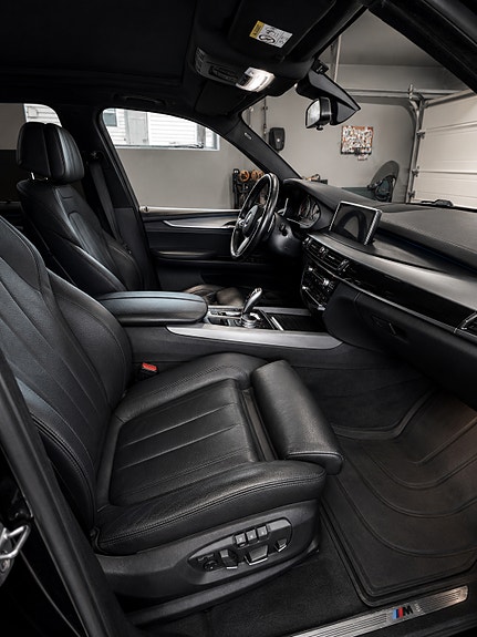 BMW X5 9 of 14