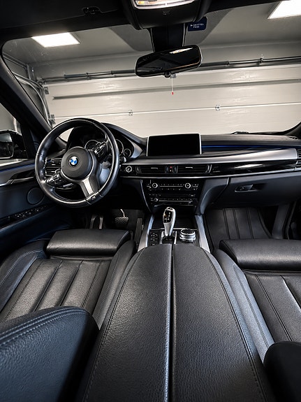 BMW X5 7 of 14
