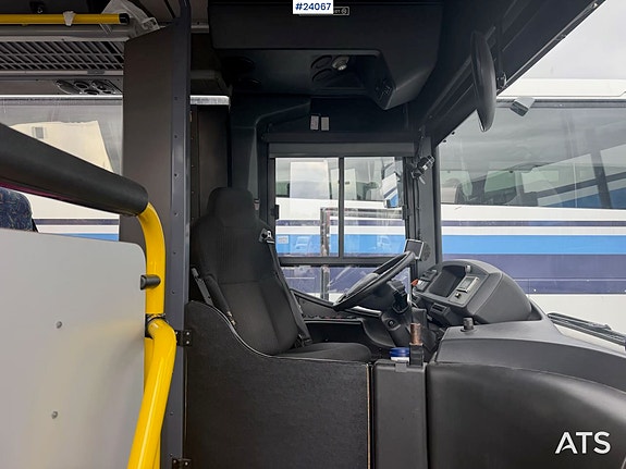 Volvo B12B rutebuss m/ 49 sitteplasser og 15 ståplasser 25 of 30