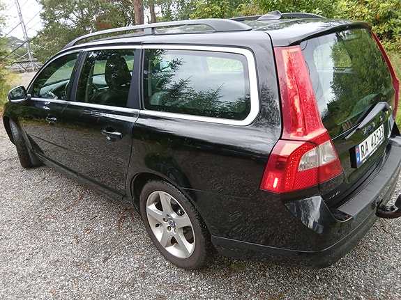 Volvo V70 4 of 13