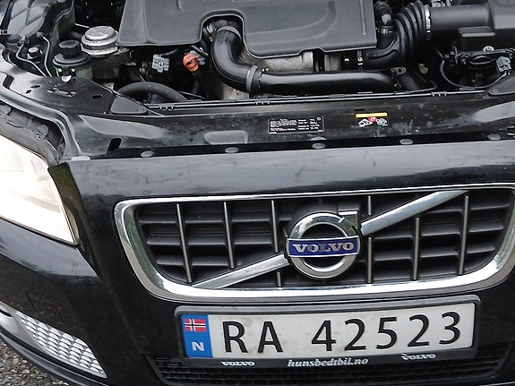 Volvo V70 9 of 13