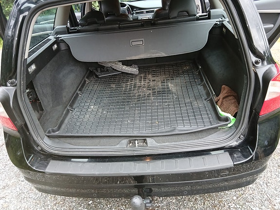 Volvo V70 12 of 13