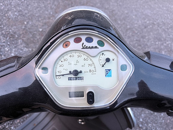 Vespa LX 50 7 of 7