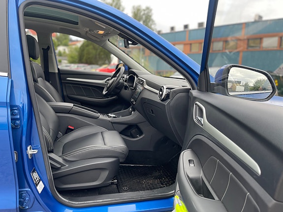 MG ZS EV 14 of 30