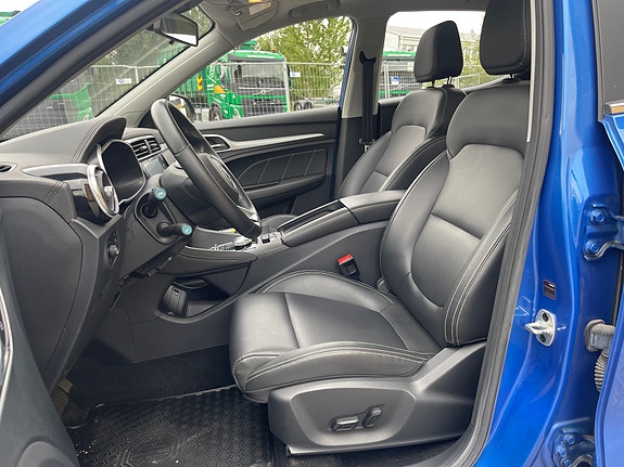 MG ZS EV 9 of 30