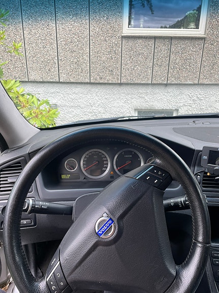 Volvo V70 5 of 9