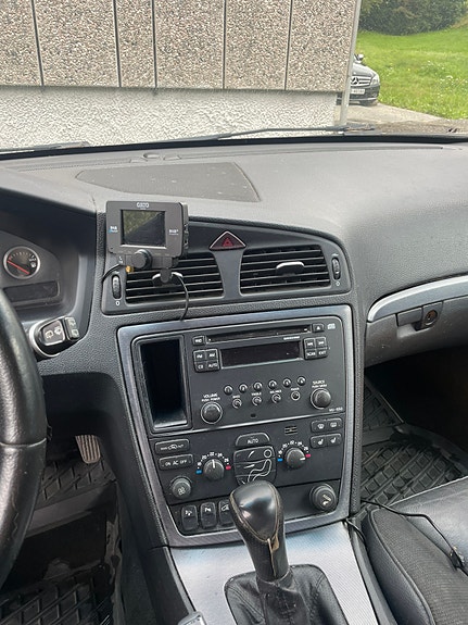 Volvo V70 6 of 9