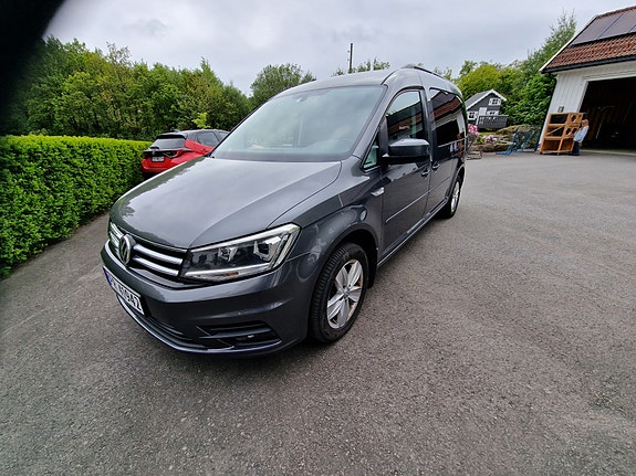 Volkswagen Caddy Maxi 4 of 11