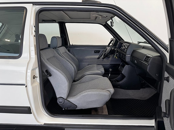 Volkswagen Golf II 15 of 19