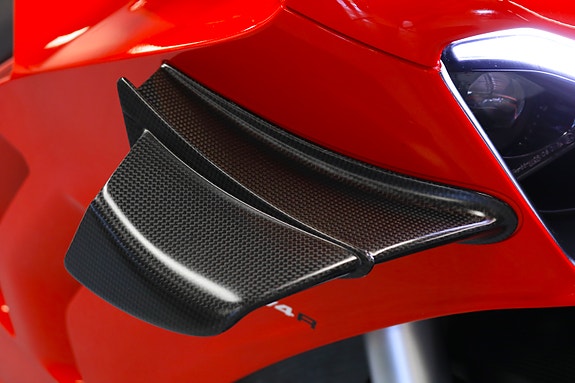 Ducati Panigale V4 R 221hk | Carbon/Öhlins/Brembo/Eksos/+ 9 of 29
