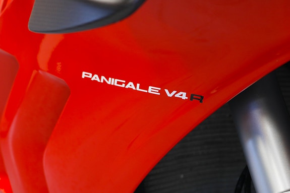 Ducati Panigale V4 R 221hk | Carbon/Öhlins/Brembo/Eksos/+ 10 of 29