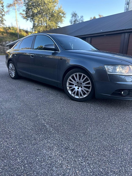 Audi A6 4 of 17
