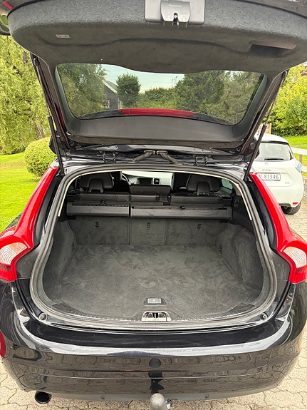 Volvo V60 6 of 13