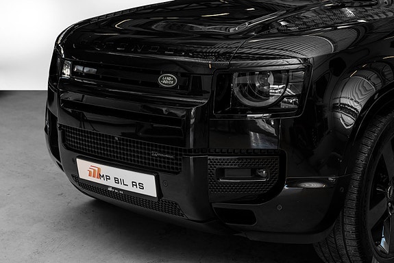 Land Rover Defender 110 5 of 30