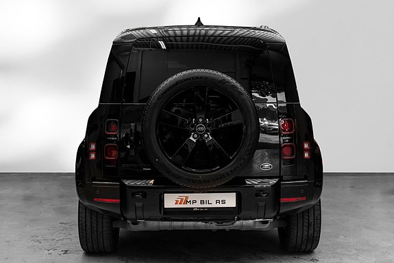 Land Rover Defender 110 2 of 30