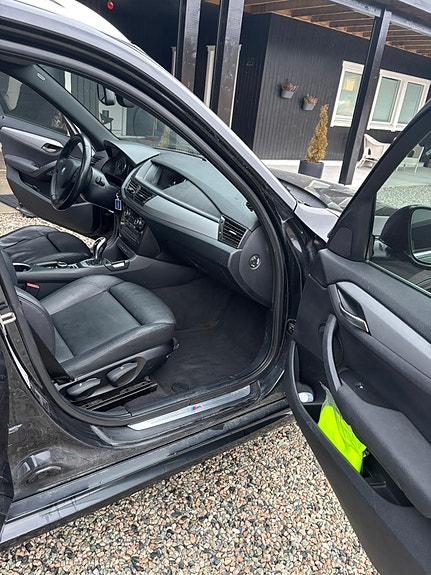 BMW X1 25 of 30