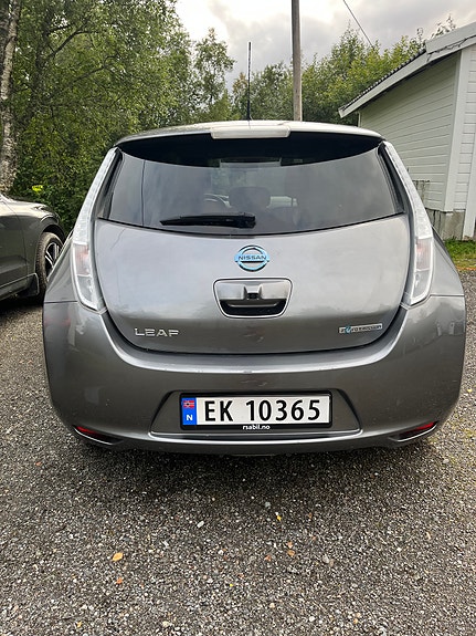 Nissan Leaf 2 of 12