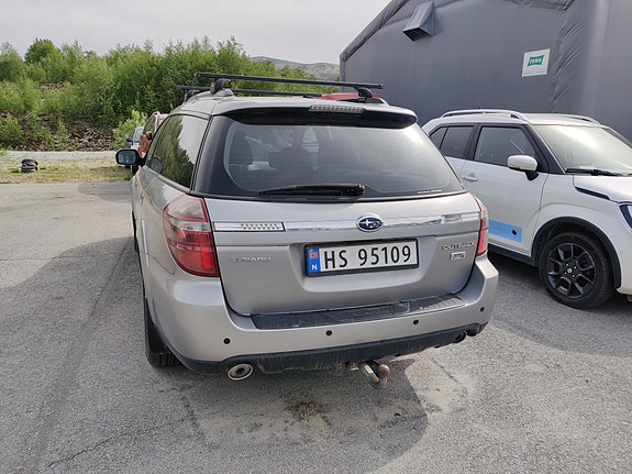 Subaru Legacy 5 of 5