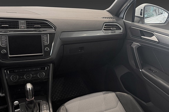 Volkswagen Tiguan 14 of 30