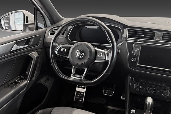 Volkswagen Tiguan 13 of 30