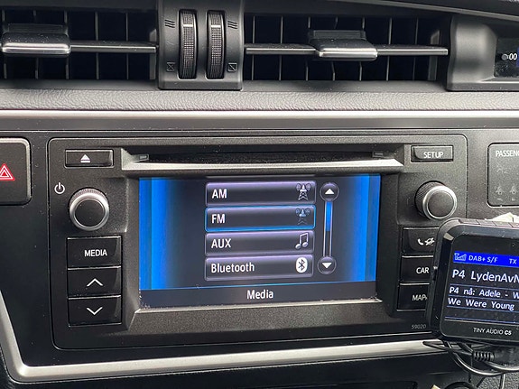 Toyota Auris 20 of 30
