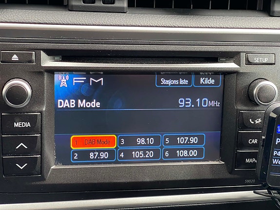 Toyota Auris 23 of 30