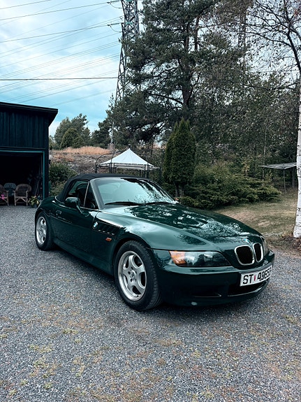 BMW Z3 2 of 8