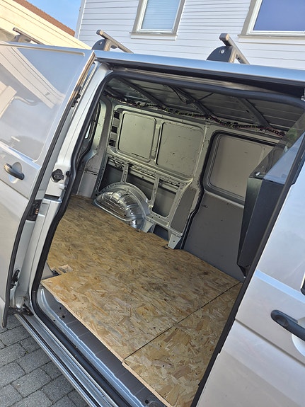 Volkswagen Transporter 16 of 30