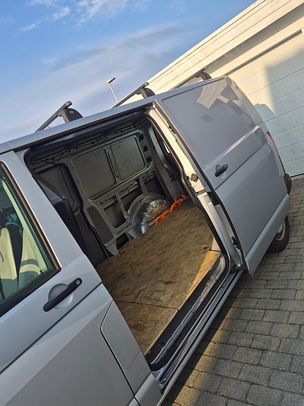 Volkswagen Transporter 17 of 30